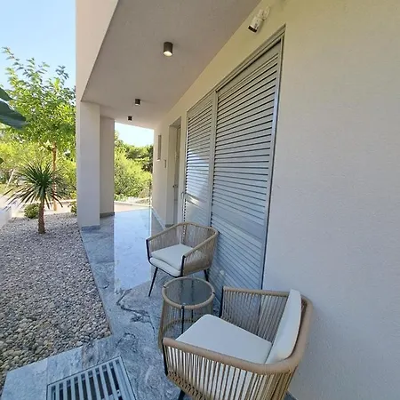 Apartament Penthouse Soll Drašnice
