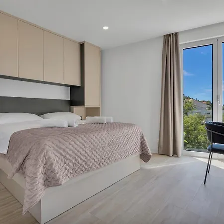 Penthouse Soll Apartament *