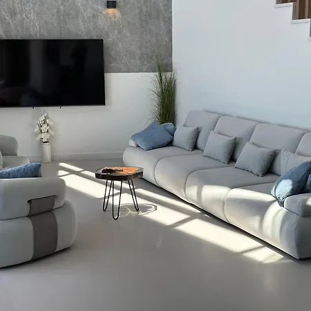 Penthouse Soll * دراسنيتش