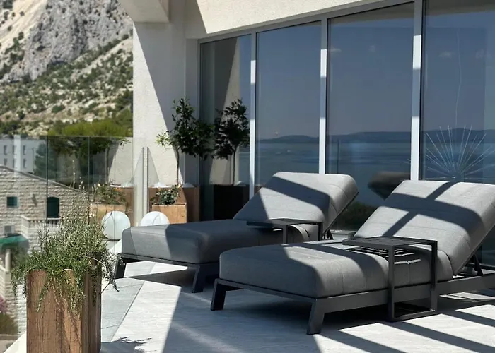 Penthouse Soll * 德朗西斯